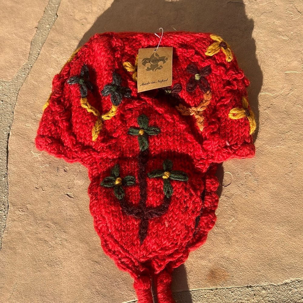 Cheveux Wool Red Knitted Embroidered Tassel Hat NWT